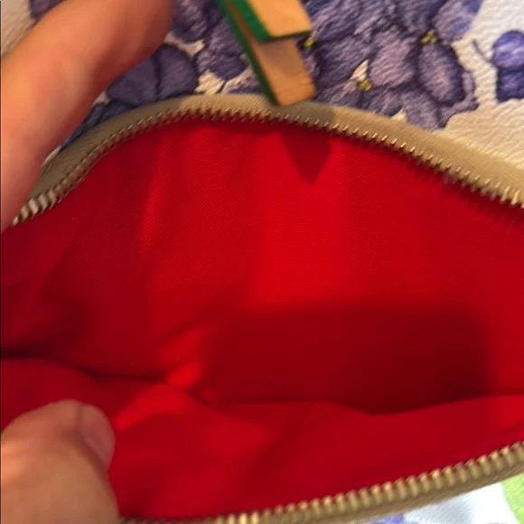 Dooney & Bourke Purple hydrangeas , Tan straps with Green Accent Crossbody - Picture 6 of 13